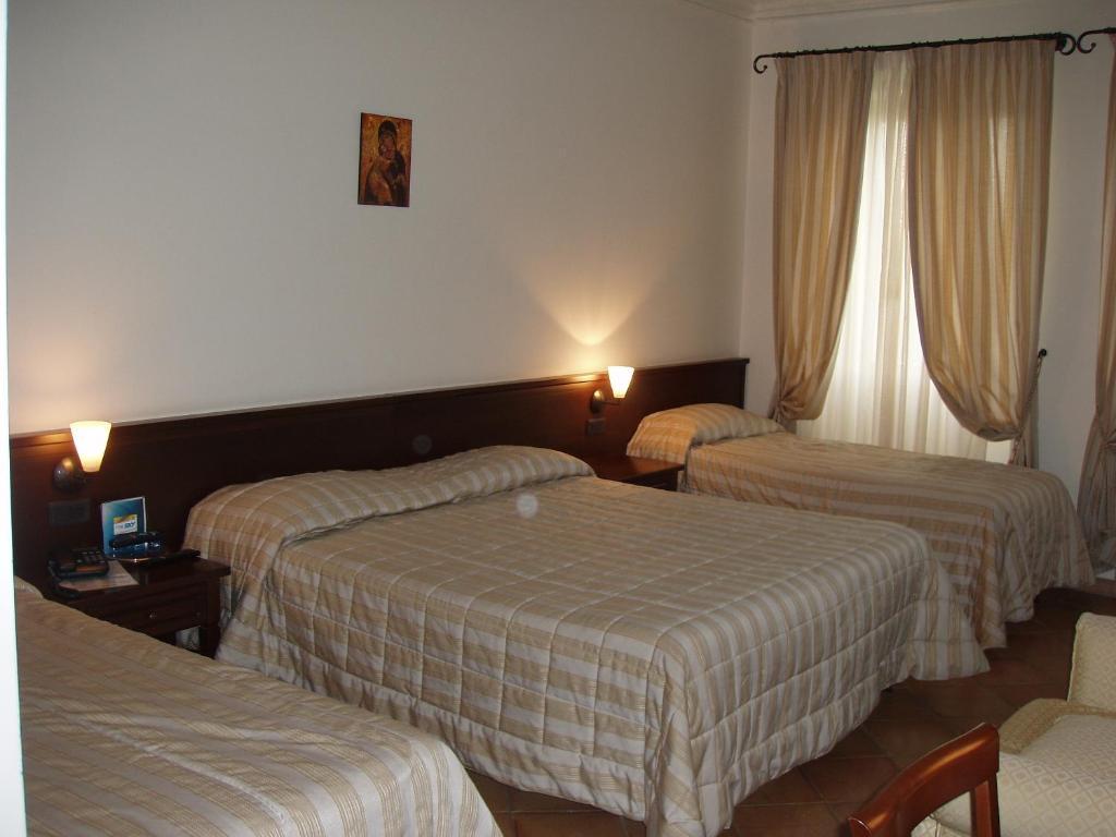 Hotel San Claudio Corridonia Chambre photo
