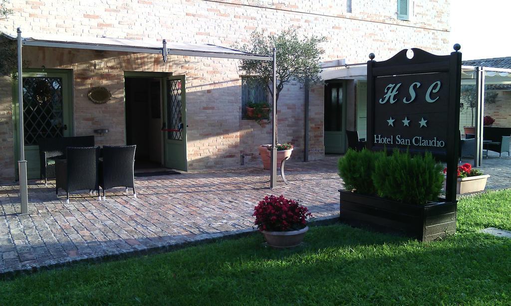Hotel San Claudio Corridonia Extérieur photo