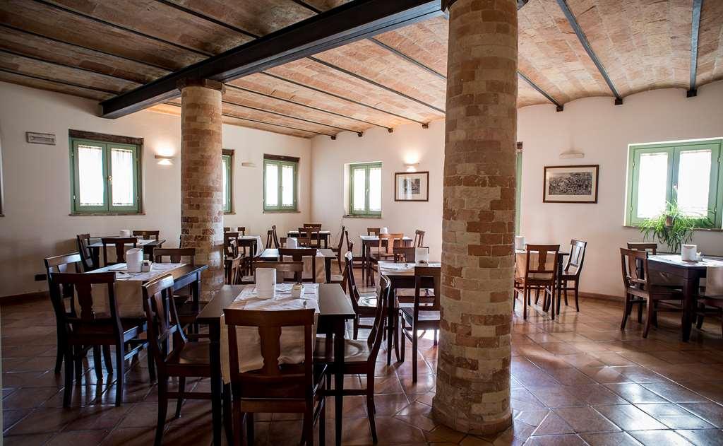 Hotel San Claudio Corridonia Restaurant photo